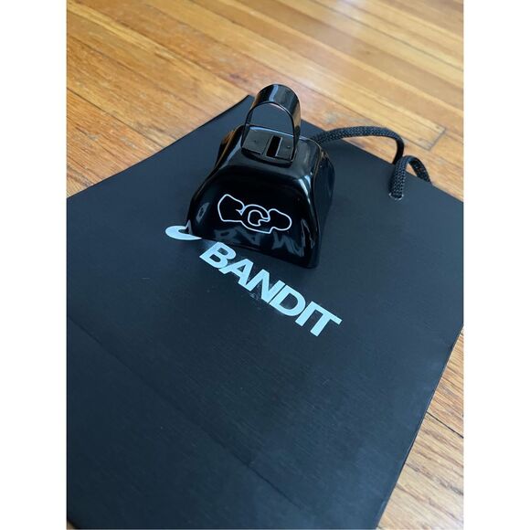 BANDIT RUNNING - BANDIT GRAND PRIX COWBELL - ASICS - Picture 1 of 6